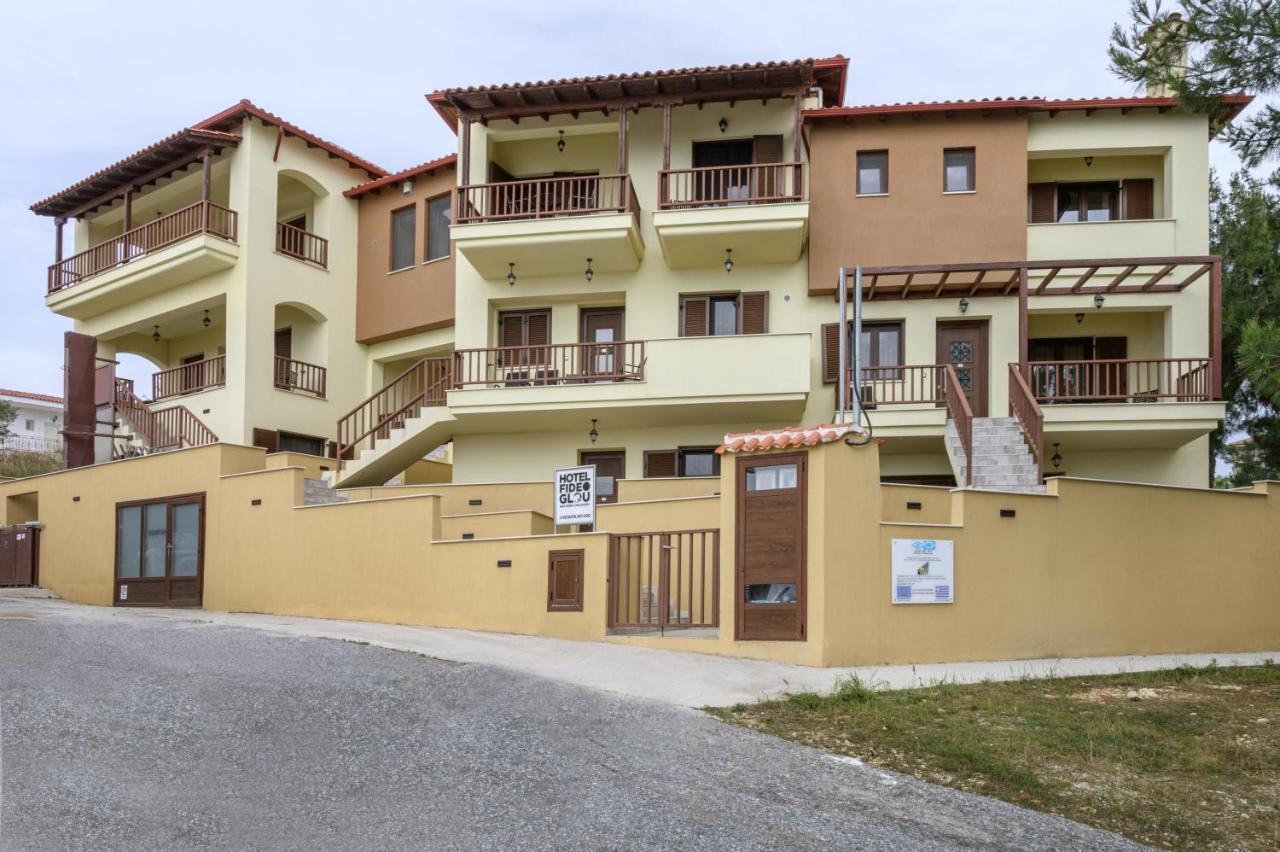 Tavani Villas Nea Roda Luaran gambar