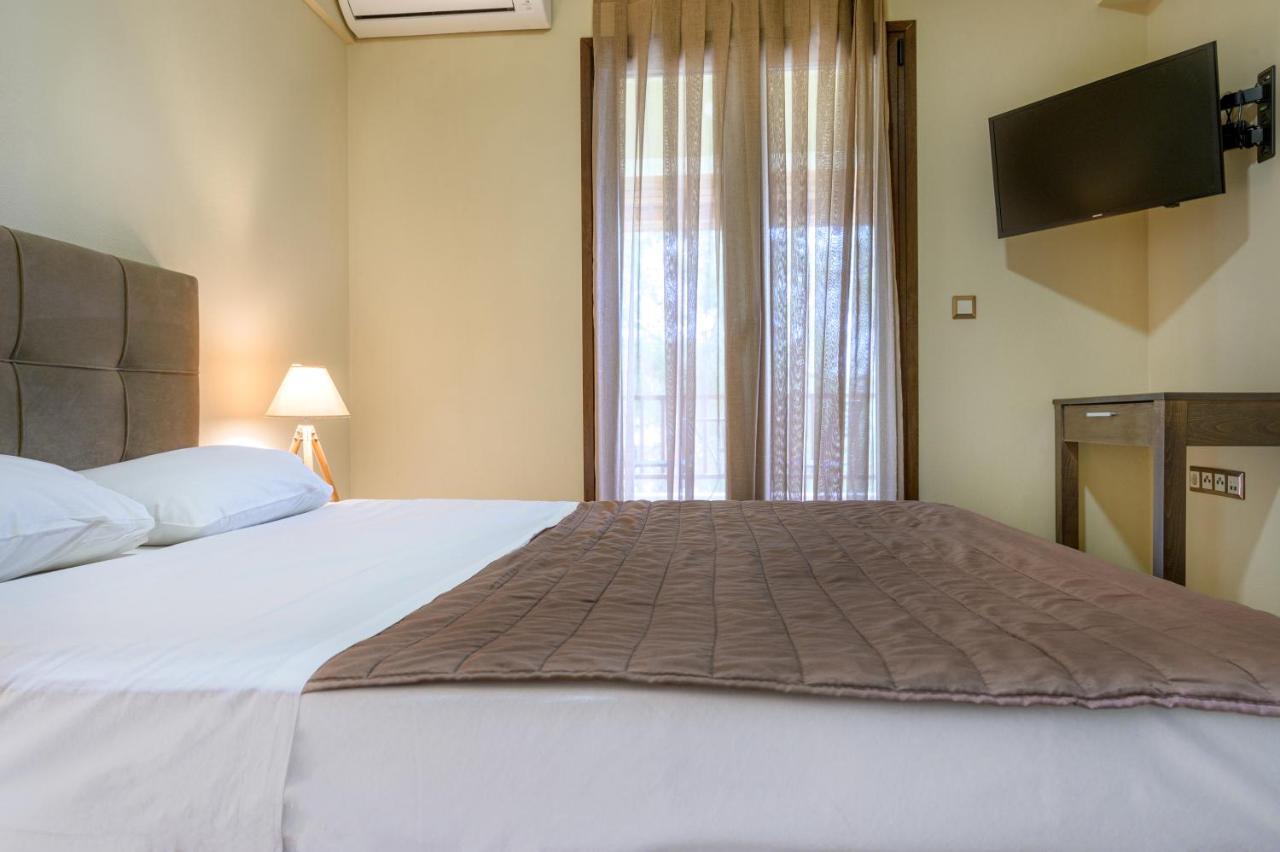 Tavani Villas Nea Roda Luaran gambar